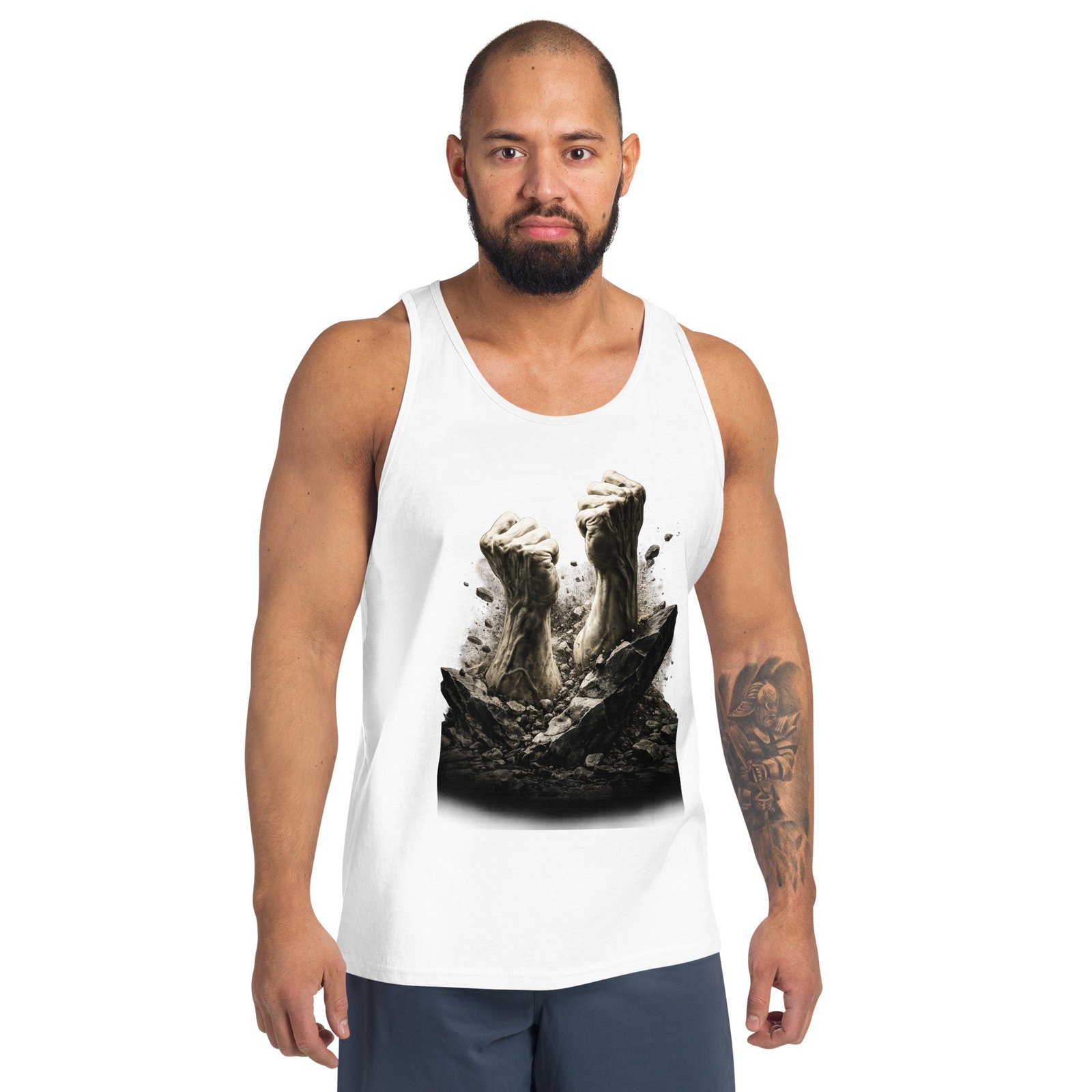 Męska koszulka na ramiączkach „Kamienne Pięści” – koszulka tank top z artystycznym motywem siły i buntu| Zarn.pl koszulka tank top z artystycznym motywem pięści