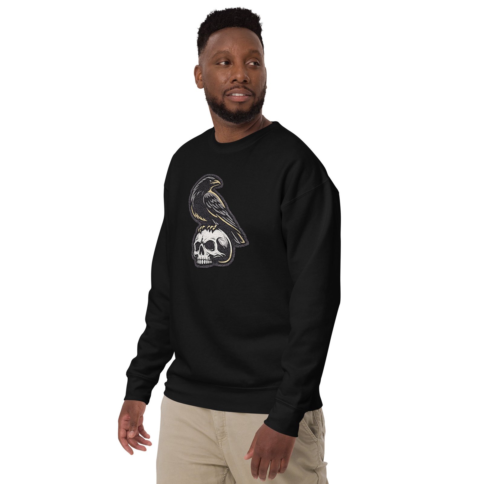 Męska bluza z nadrukiem kruka na czaszce – mroczna bluza streetwear z krukiem| Zarn.pl Męska bluza z nadrukiem kruka na czaszce – mroczna bluza streetwear z krukiem - obrazek 13