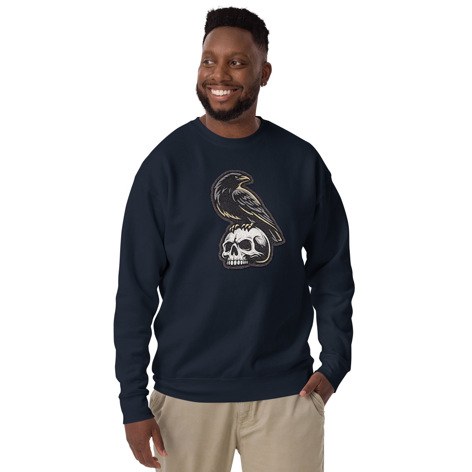 Męska bluza z nadrukiem kruka na czaszce – mroczna bluza streetwear z krukiem| Zarn.pl Męska bluza z nadrukiem kruka na czaszce – mroczna bluza streetwear z krukiem - obrazek 11