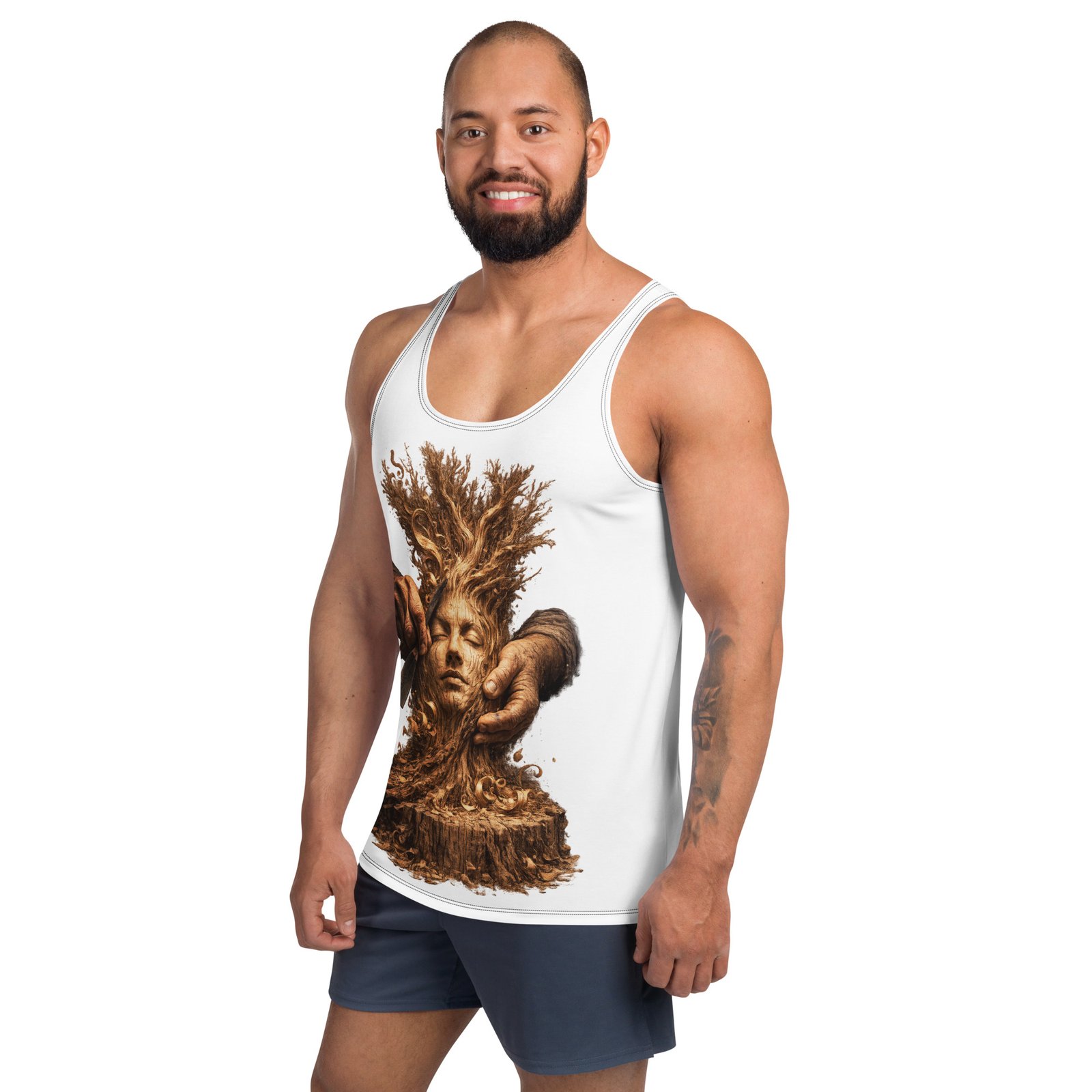 Męski tank top artystyczny „Drzewo Duszy” – koszulka męska bez rękawów z grafiką twarzy wyrzeźbionej w drzewie| Zarn.pl Męski tank top artystyczny „Drzewo Duszy” – koszulka męska bez rękawów z grafiką twarzy wyrzeźbionej w drzewie - obrazek 5